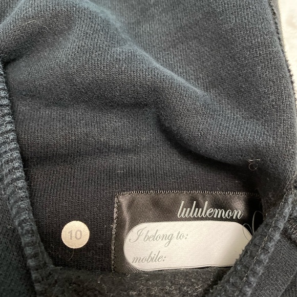 Lululemon Scuba Hoodie (size 10) - Picture 5 of 8